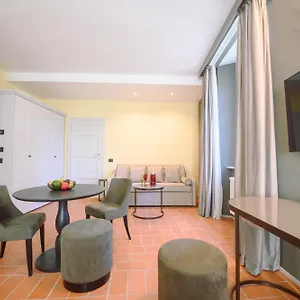 Palazzo Froussard And Living Lucca